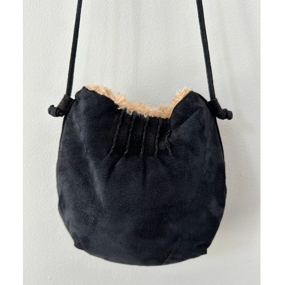 Wilson’s Leather Maxima Black Suede Crossbody Bag with Faux Fur Small VTG Purse